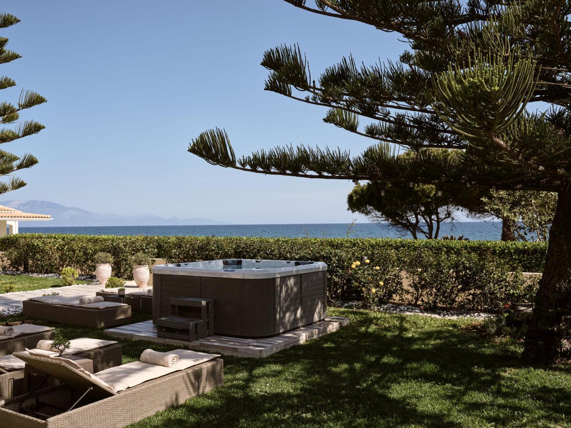 Sea Elegance Villa - On The Beach, By Zantewize Psarou  Kültér fotó