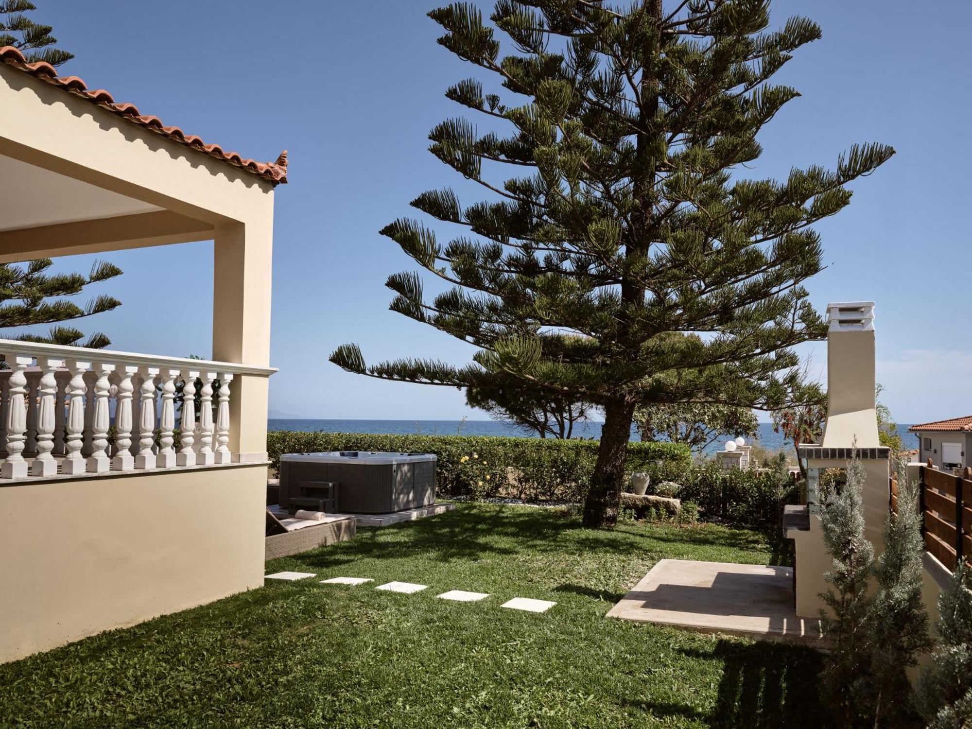 Sea Elegance Villa - On The Beach, By Zantewize Psarou  Kültér fotó