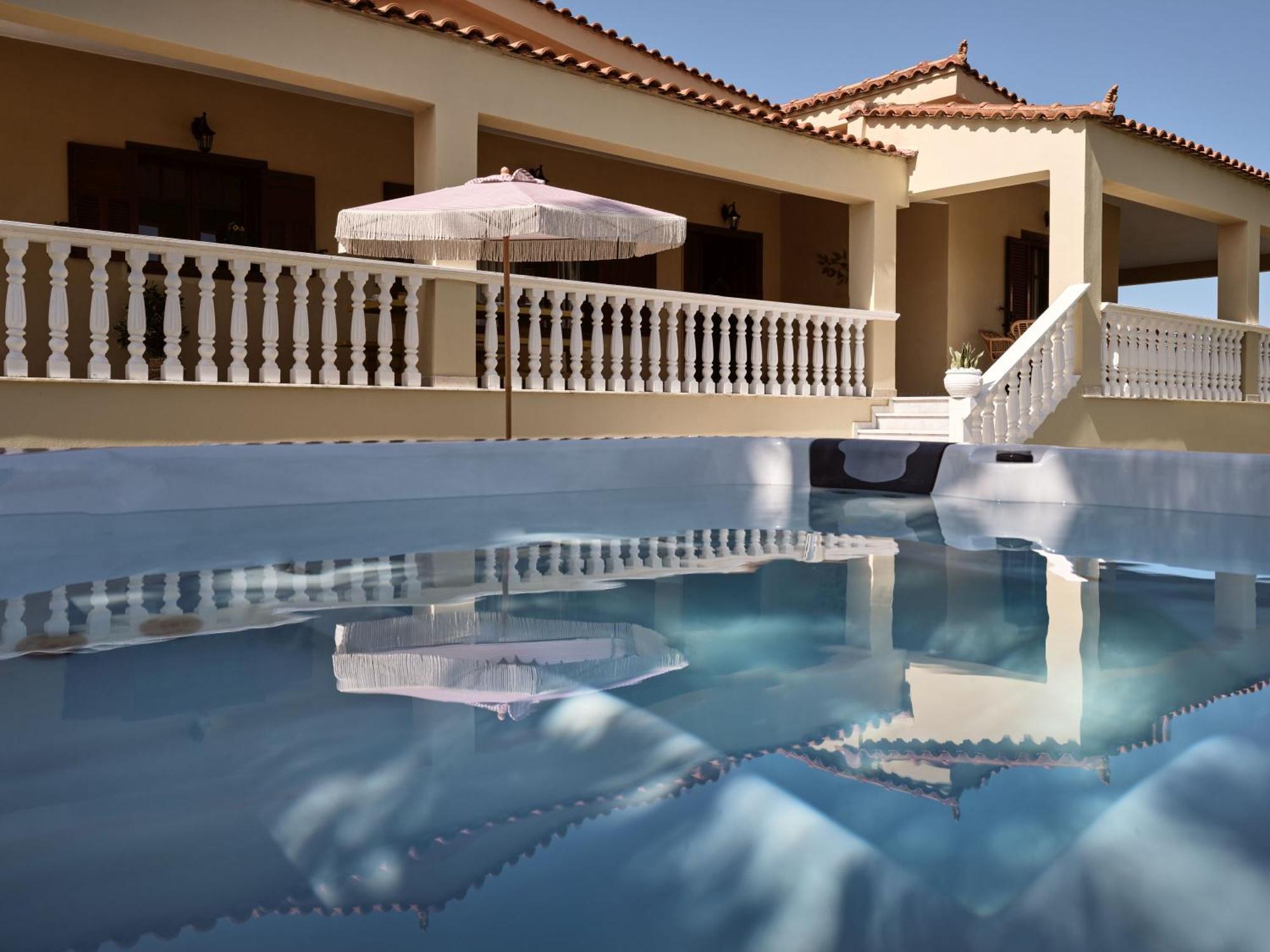 Sea Elegance Villa - On The Beach, By Zantewize Psarou  Kültér fotó